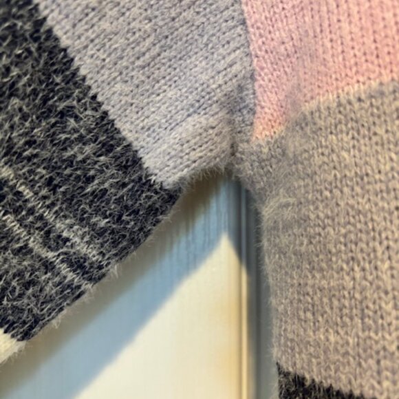 BloomChic Colorblock Contrast Patched Pocket Cardigan - 14-16/1X - Picture 5 of 7